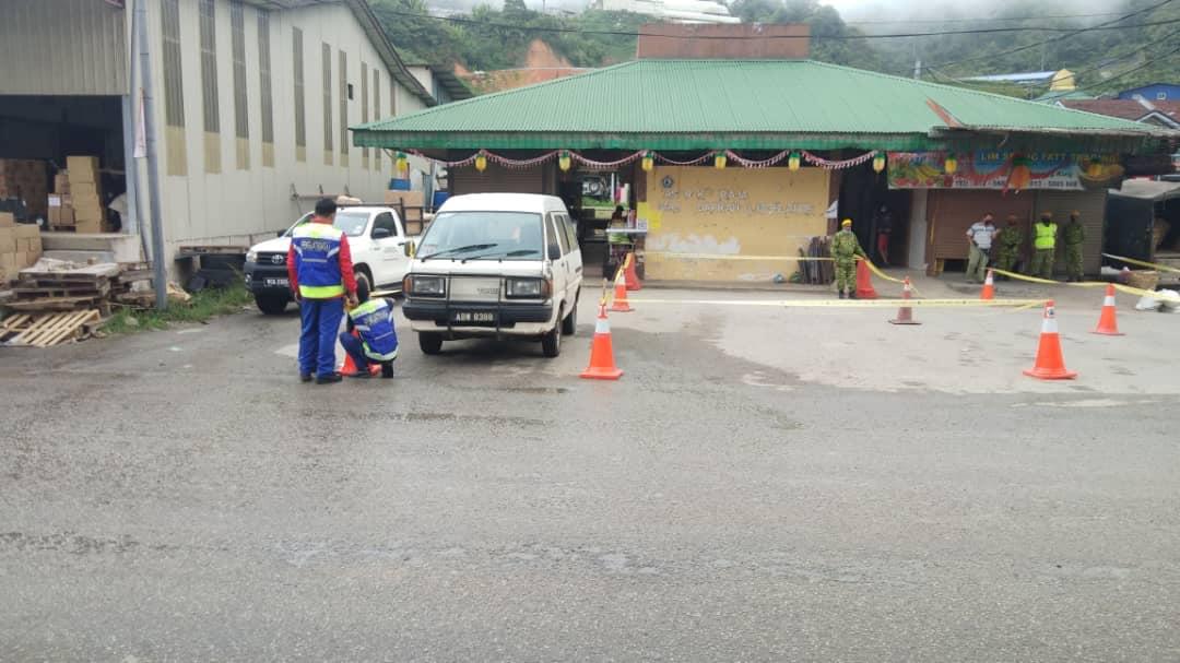 PASAR KG. RAJA CAMERON HIGHLANDS: PENUTUPAN TEMPAT BERKUMPUL DAN LALUAN KELUAR MASUK OLEH MDCH